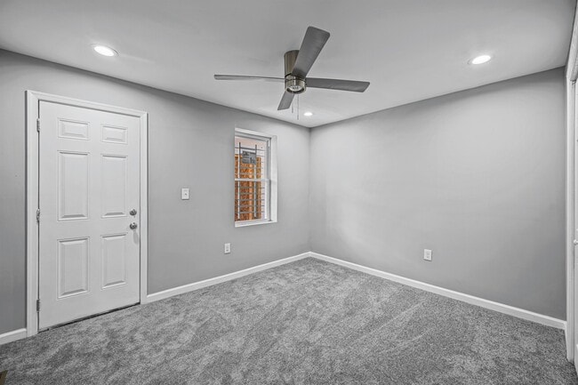 Building Photo - 3059 Brighton St