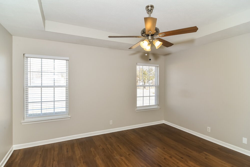 Building Photo - 7045 S Hampton Blvd