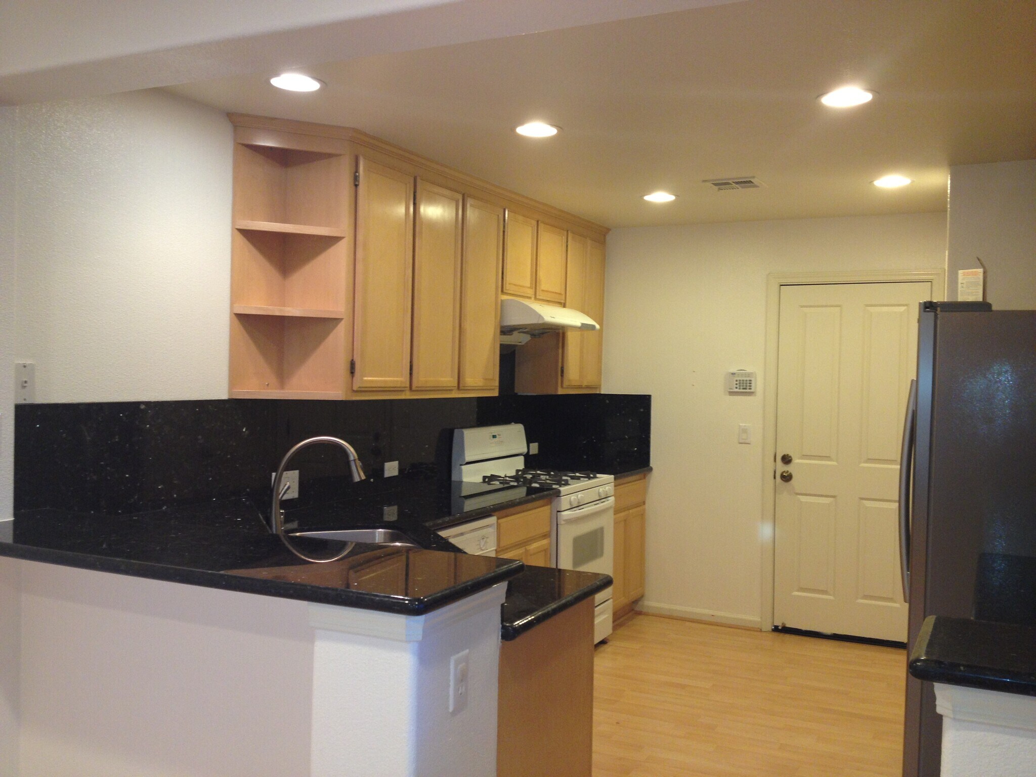 Building Photo - 3156 Ledoux Ct