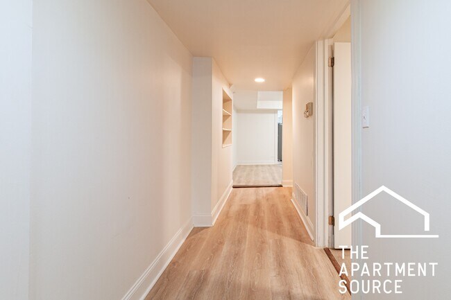 Building Photo - 4112 N Broadway