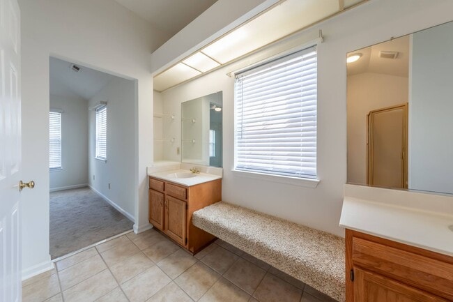 Building Photo - 308 Ferguson Bend