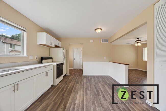 Building Photo - Cozy 3 bd Home in Excellent Area! Open House Sunday, August 9,2026 @ 2p-3p