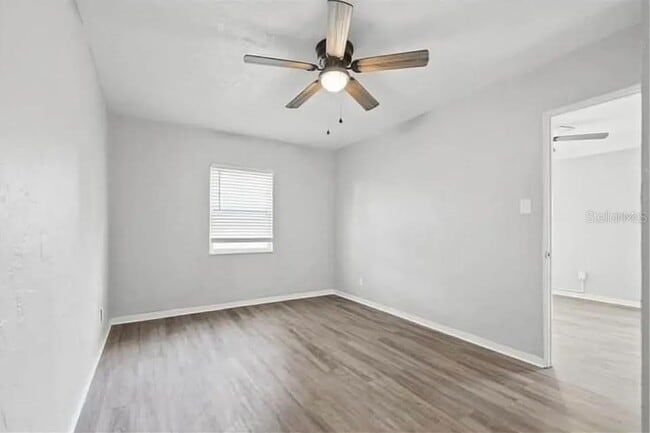 Building Photo - 2904 Emerson Ave S