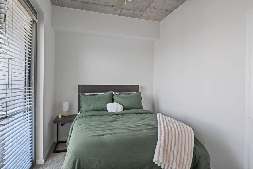 Building Photo - 28 Woolfe St