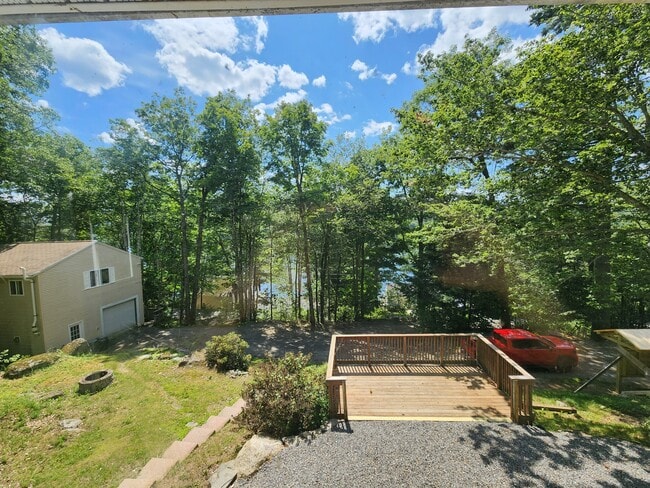 Building Photo - 116 Pine Trail