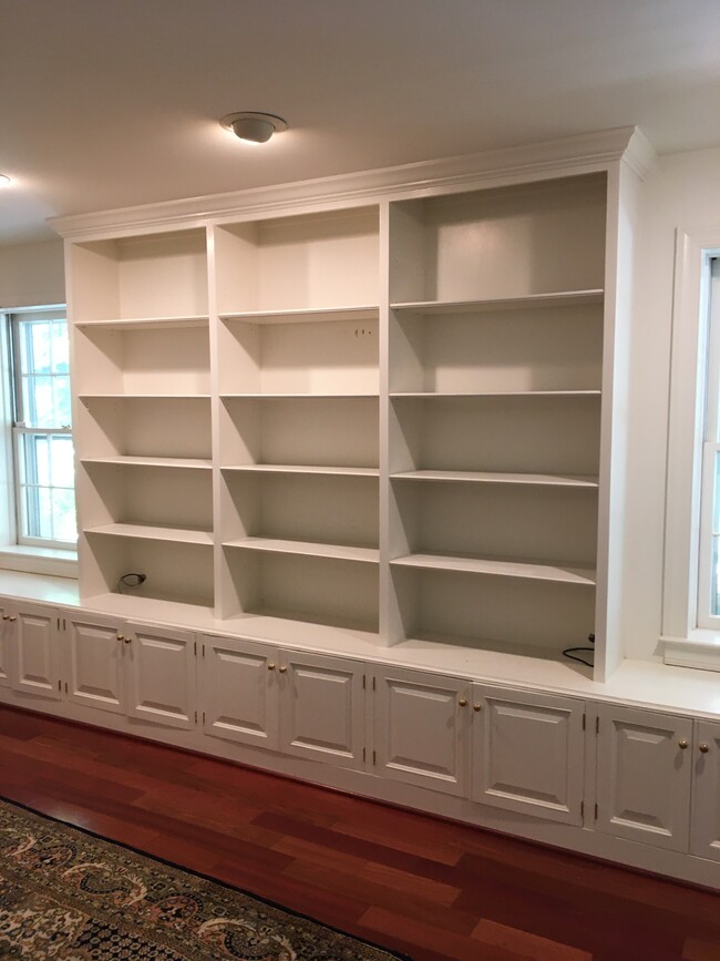 lobrary bookcase - 8290 Armetale Ln