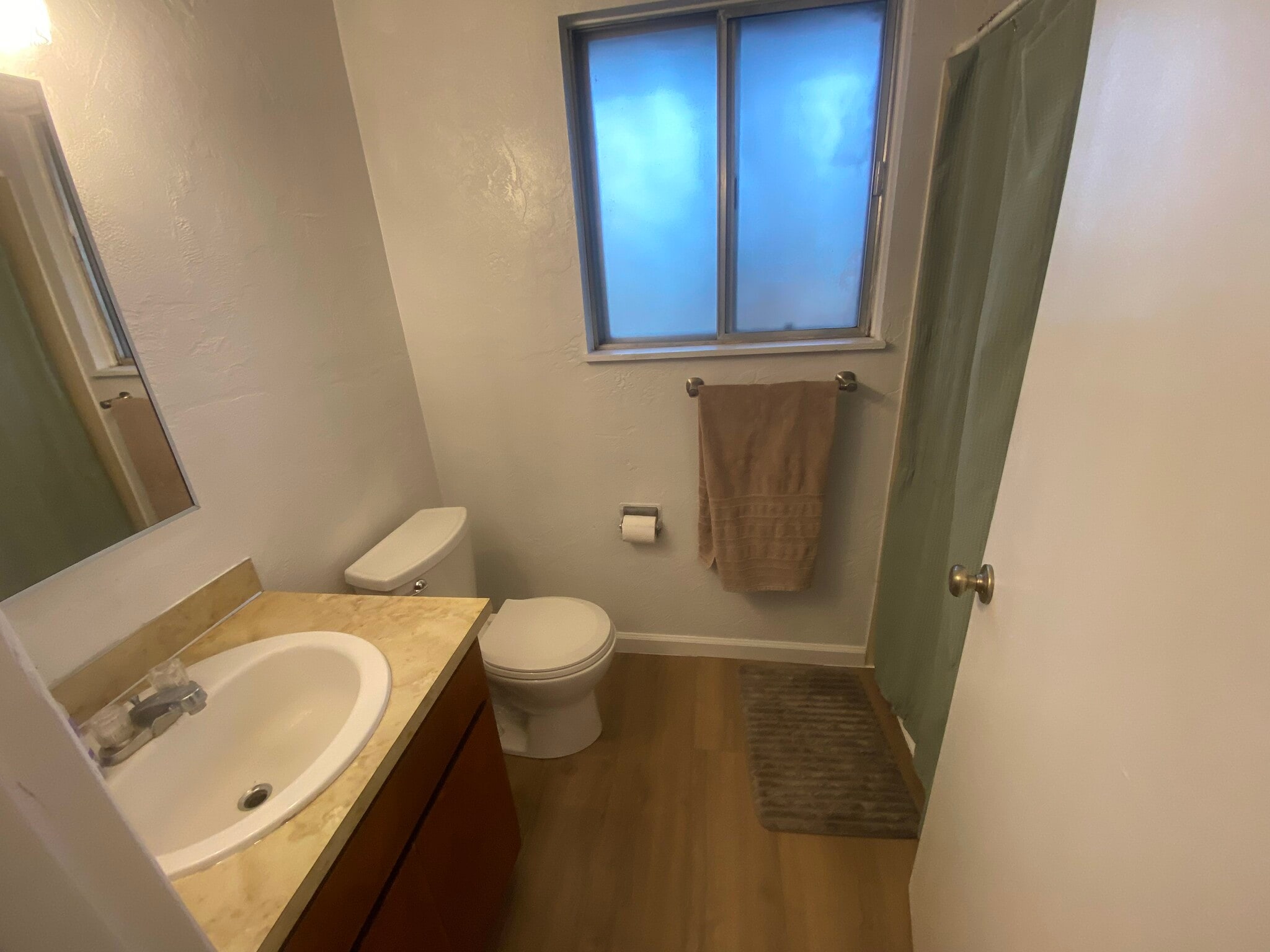 Upstair Bathroom 1 - 880 N Cloverleaf Loop