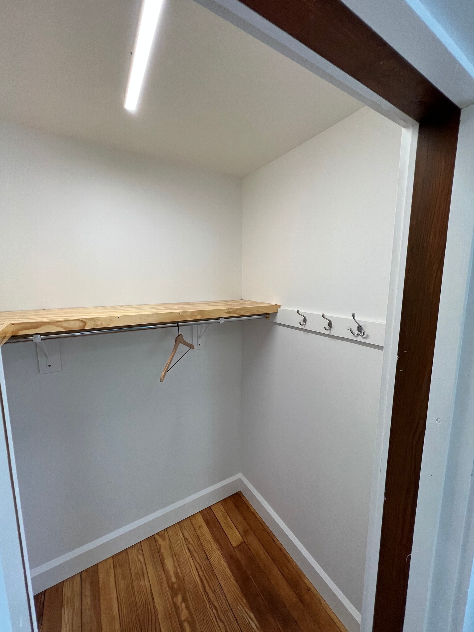 Building Photo - 549 S Lincoln St