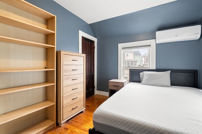 Building Photo - 12 Pomeroy St