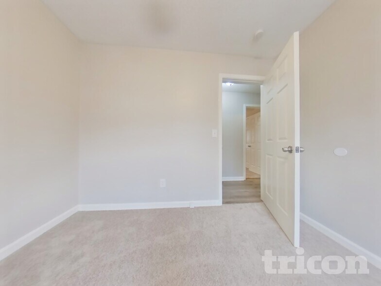 Building Photo - 104 Ivy Trace Ln