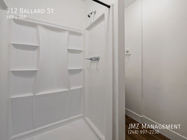 Building Photo - 312 Ballard St