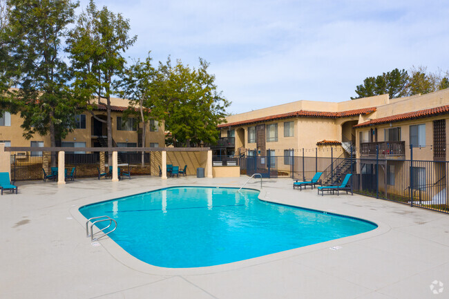 Charter Oaks Apartments - 887 Saint Charles Dr Thousand Oaks CA 91360