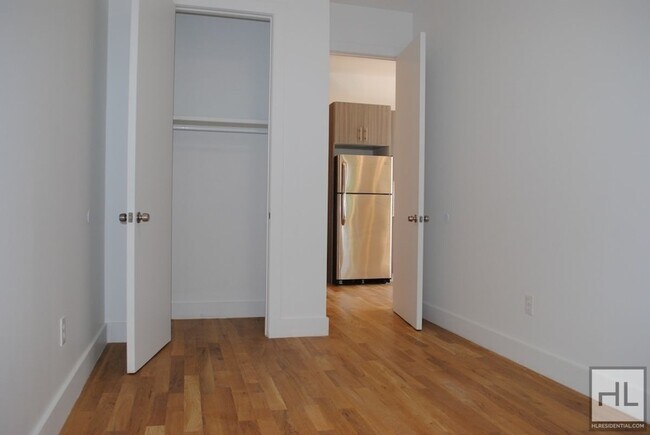 Building Photo - 19 STREET / South Slope / Spacious Sun-Fil...