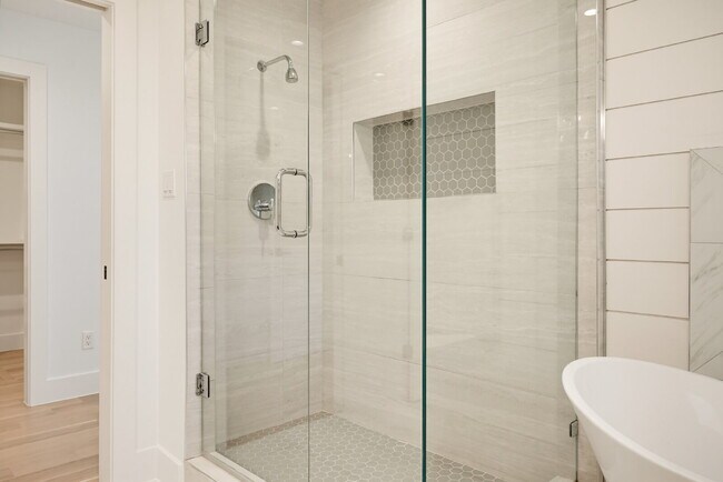 Building Photo - Modern Preston Hollow-Area Home with Resort-Style Services