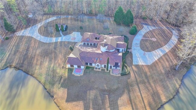 Building Photo - 1540 Lipscomb Rd