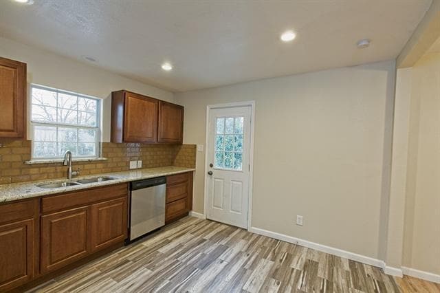 Building Photo - 1613 M Pl