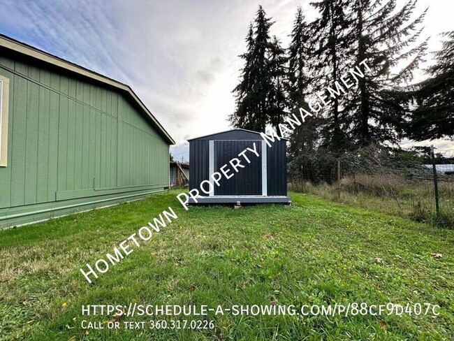 Building Photo - Three Bedroom 2 Bath home in Rochester, Av...