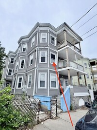 Building Photo - 596 Howard St