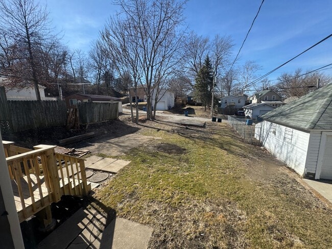 Building Photo - Spacious 2-Bedroom Home in a Quiet Neighbourhood!