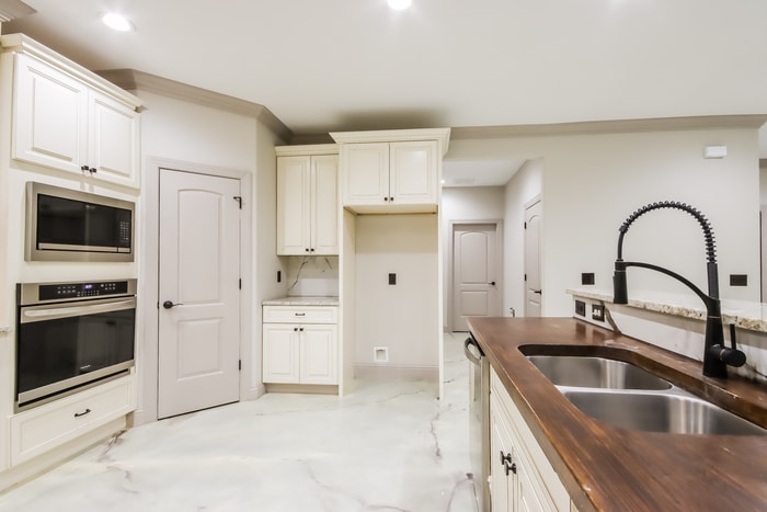 Building Photo - 1823 Black Bear Dr