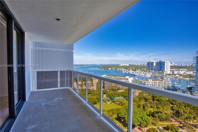 Building Photo - 9 Island Ave