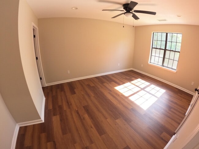 Building Photo - 1009 S Somerville St