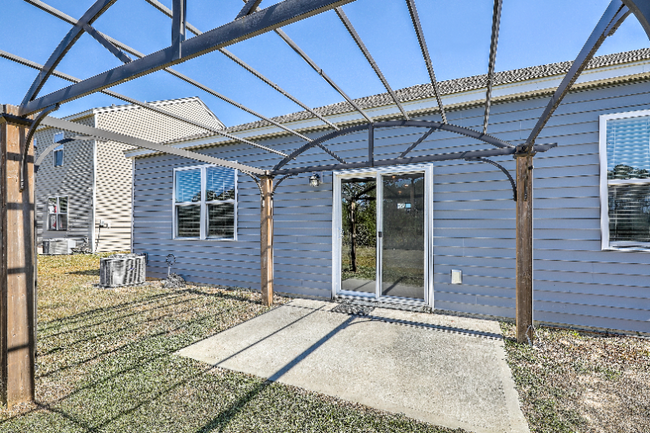 Building Photo - 124 Pontoria Dr