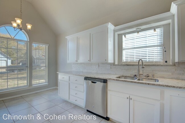 Building Photo - 3 br, 2 bath House - 9720 S 70th E Ave