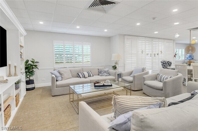 Building Photo - 220 Seaview Ct