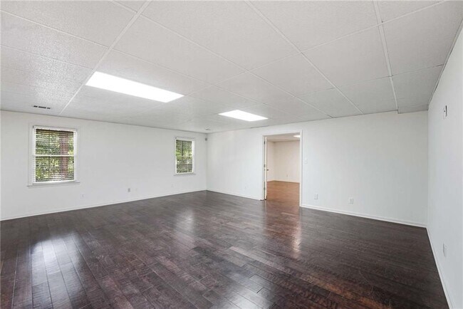 Building Photo - 5135 Falcon Chase Ln NE