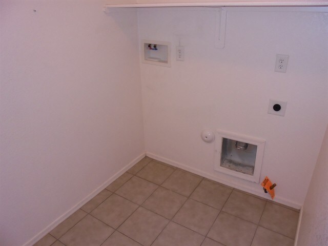 Building Photo - 3621 W Avenida Vera Cruz