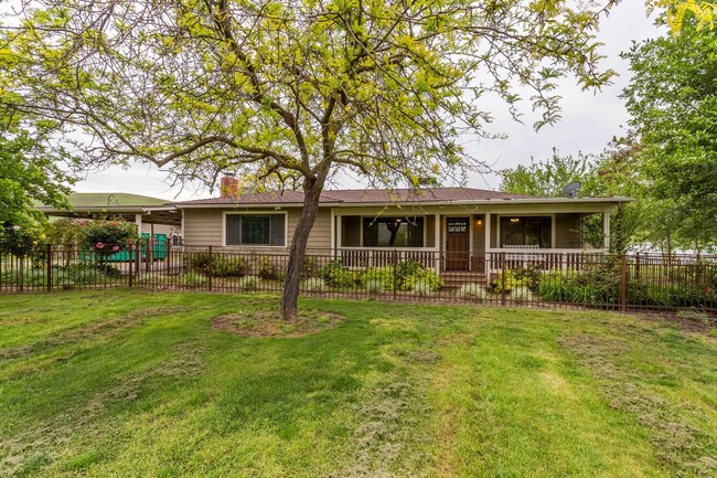 Building Photo - Home on Acreage (horses OK)  for Lease