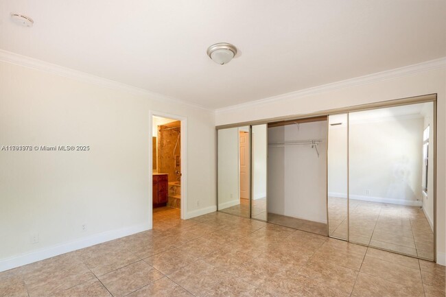 Building Photo - 1 Crossings Cir