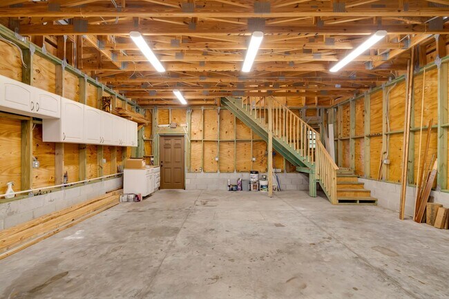 Building Photo - 10504 31st Ave E