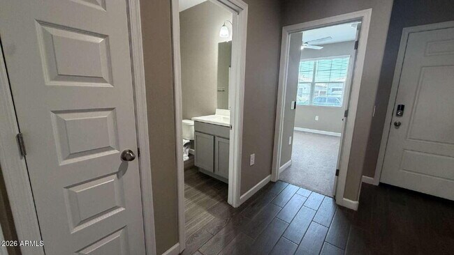Building Photo - 24240 W Verlea Dr