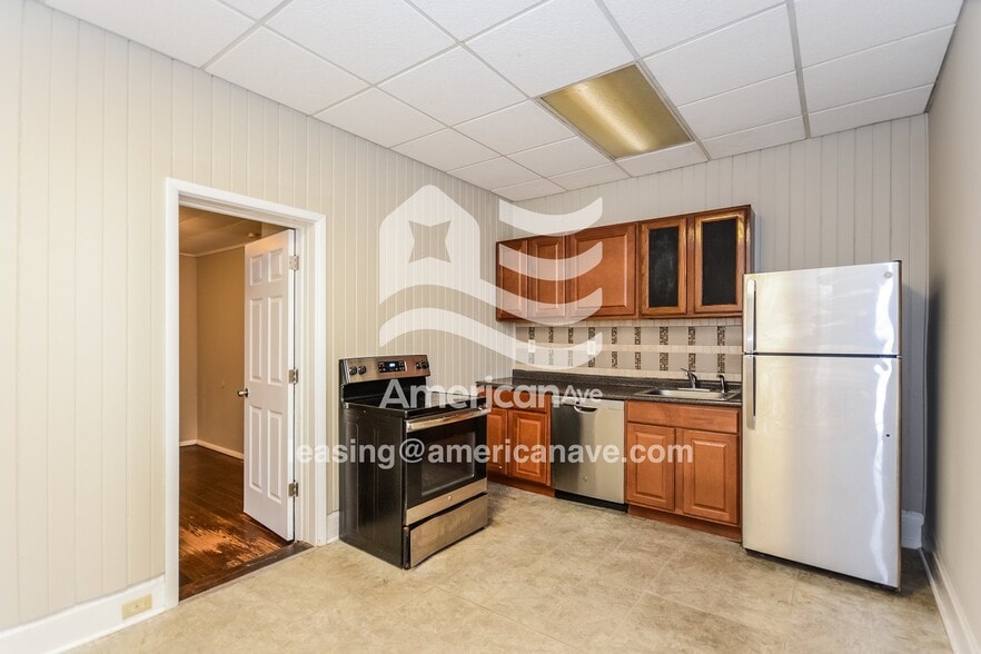 Building Photo - 4737 Section Ave