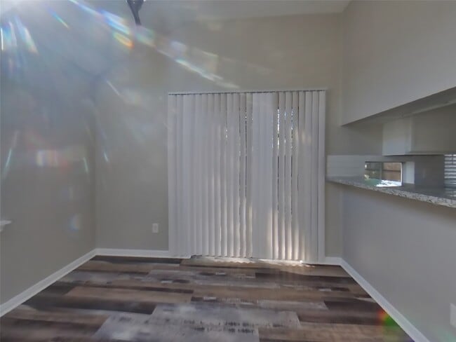 Building Photo - 7114 River Garden Dr