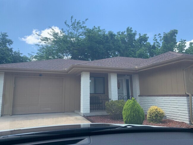 Private front entrance, gated community - 614 Cooper Estates Dr