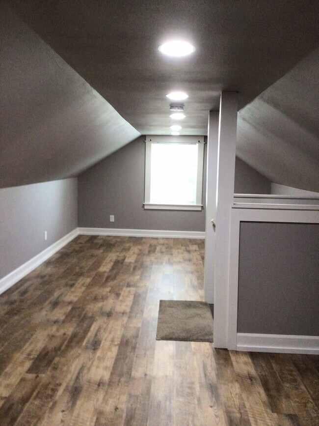Building Photo - 477 I St