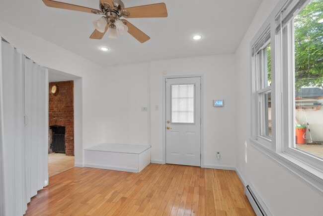 Building Photo - 637 36th St