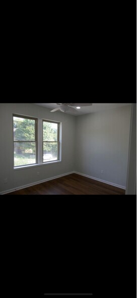 Primary Photo - 704 Glenwood Ave