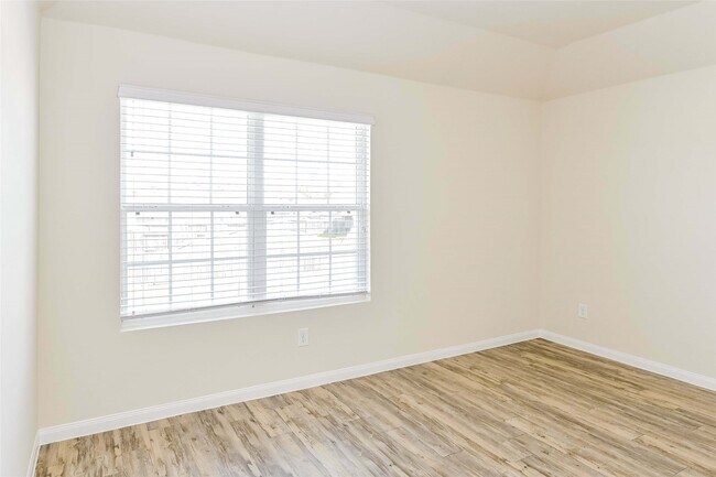 Building Photo - 13207 Italian Cypress Trail