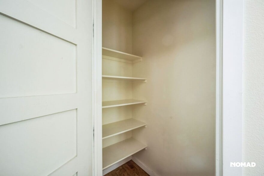 Building Photo - 4100 N Albion St