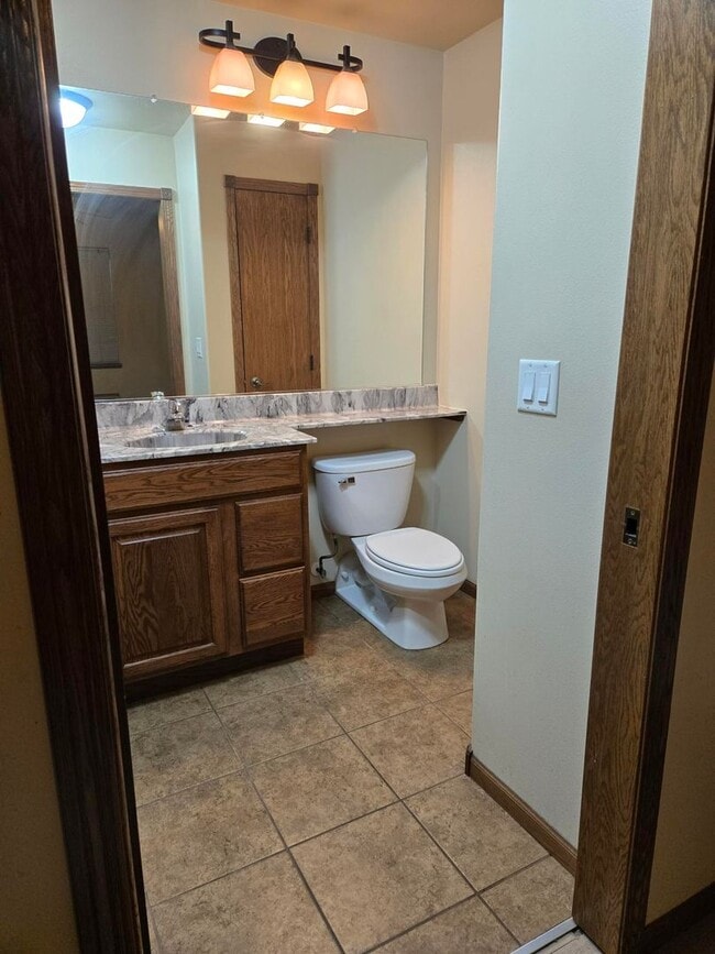 Interior Photo - Blue Hawk Villard Commons