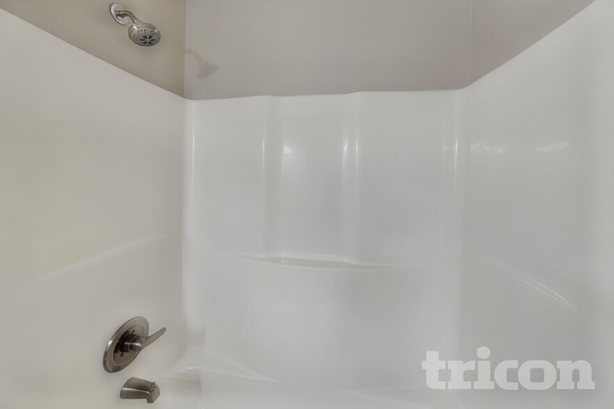 Building Photo - 5847 Mosaic Pl