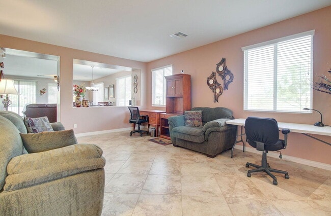 Building Photo - 22896 W Arrow Dr