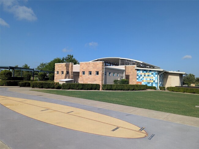 Building Photo - 10323 Granite Ct