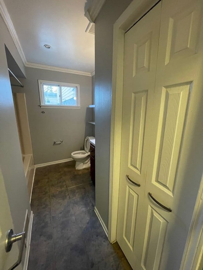 Building Photo - Charming 3bd/1.5ba Ranch in Desirable Royal Oak