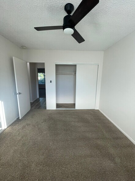 Building Photo - 7932 Lampson Ave