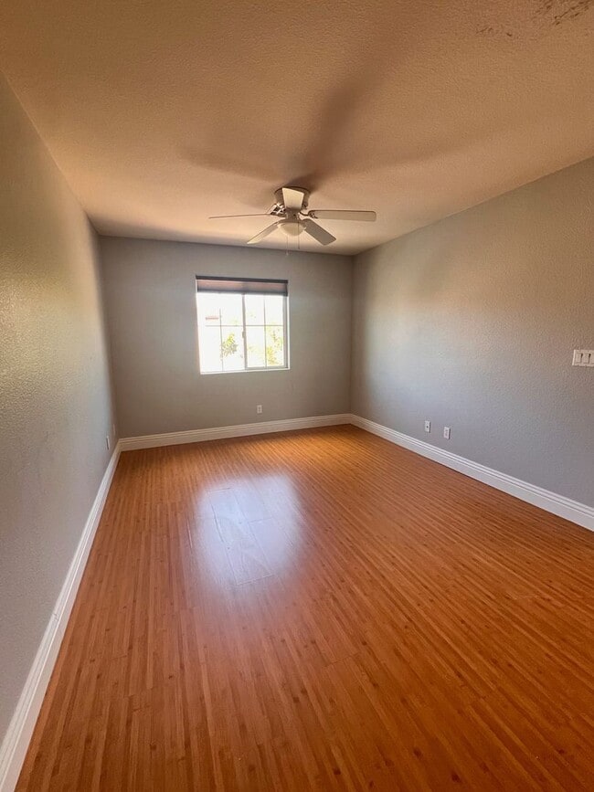 Building Photo - Gated Community / Providence Community / 4...